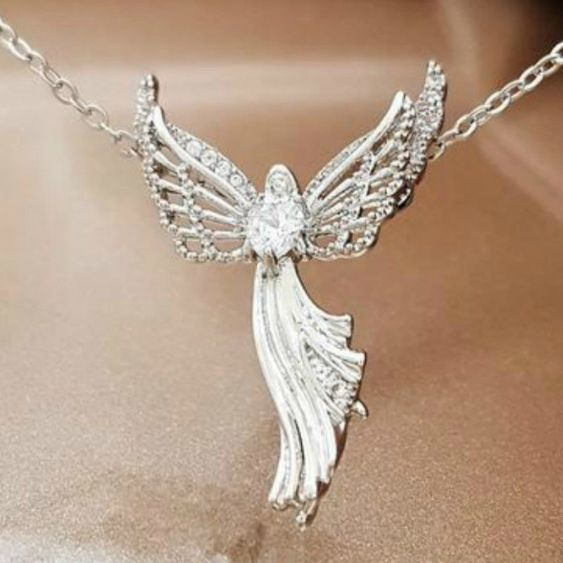 Clairé Necklace