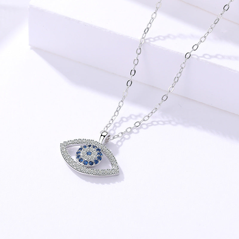 Étoile Necklace