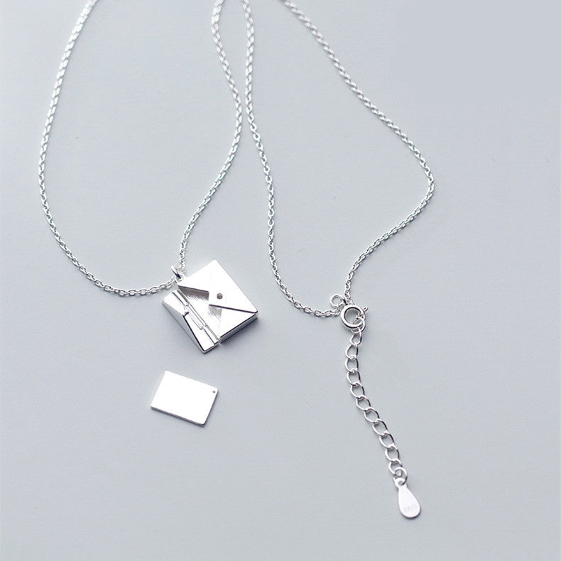 Collar de sobre Opaline