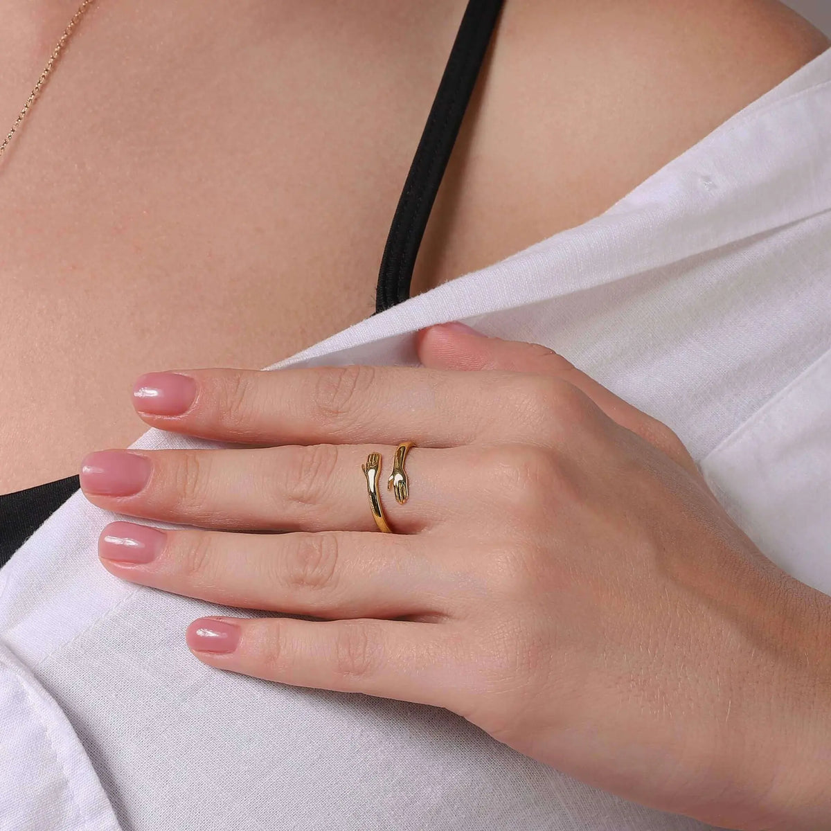 Adorné Forever Hug Ring