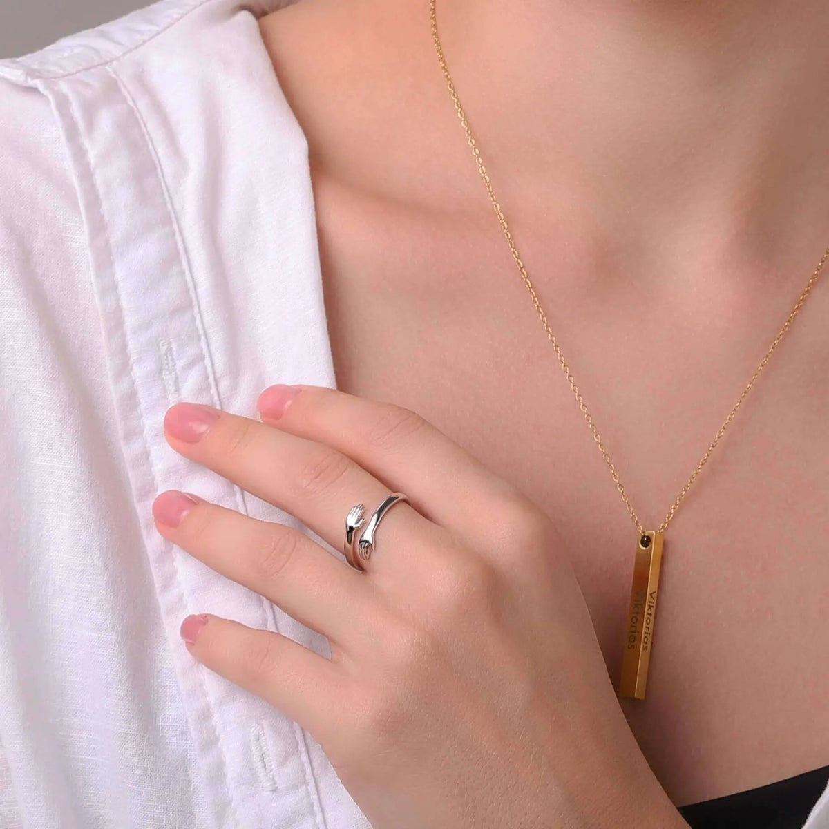 Adorné Forever Hug Ring