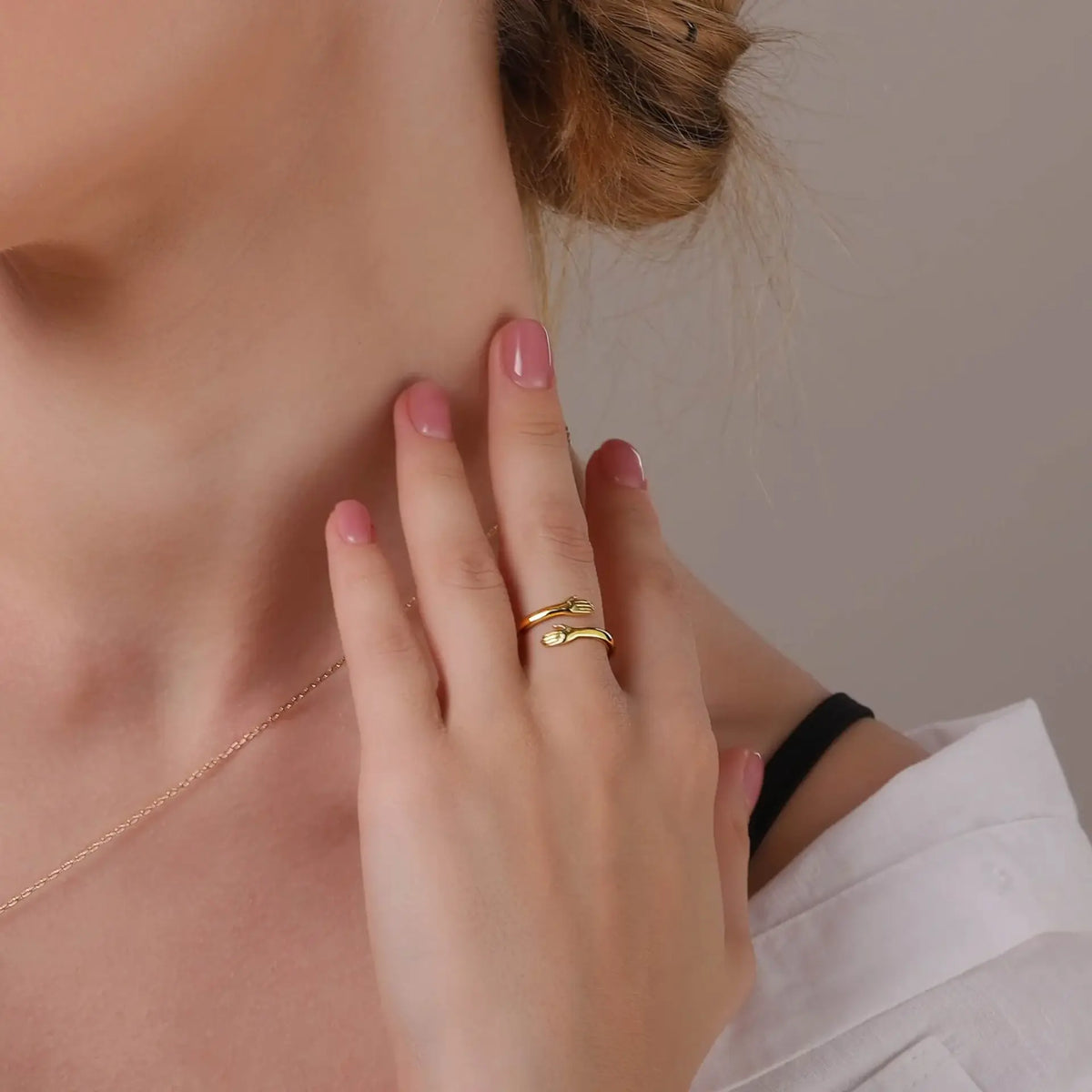 Adorné Forever Hug Ring