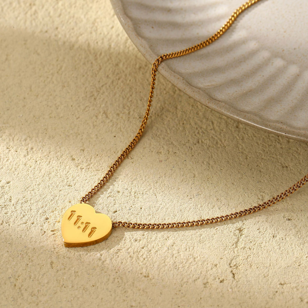 Roselle Necklace
