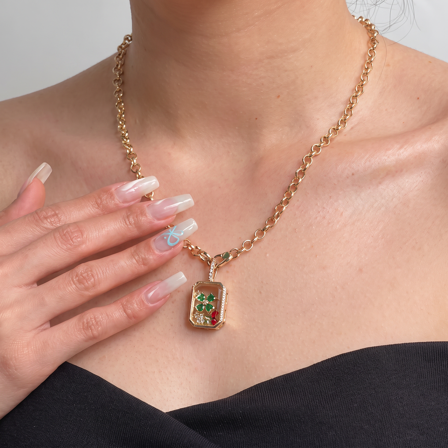 Adorné Amulet -  Box Necklace